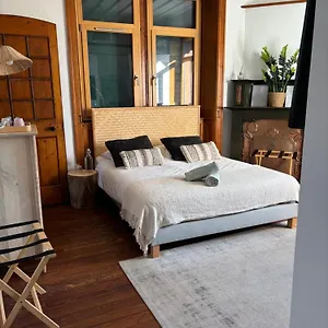 https://ocottage-double.hotels-rhonealpes.com